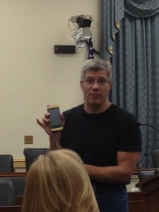 Edward Damiano, PhD, touts the "bionic pancreas" to congressional staffers.