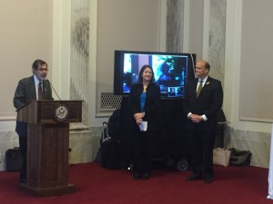 Endocrine Society President Henry Kronenberg, MD, introduces Congressional Diabetes Caucus Co-Chairs Diana DeGette (D-CO) and Tom Reed (R-NY) at the Endocrine Society Centennial Reception on Capitol Hill.